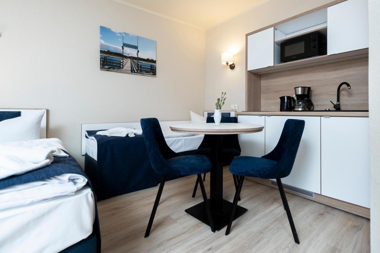 Aparthotel Stralsund Studios Und Apartments Екстер'єр фото