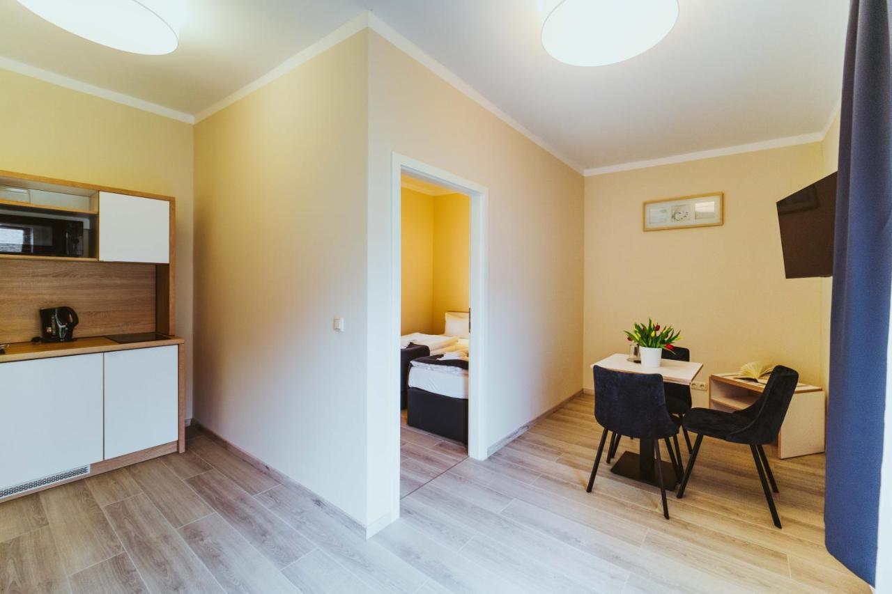 Aparthotel Stralsund Studios Und Apartments Екстер'єр фото