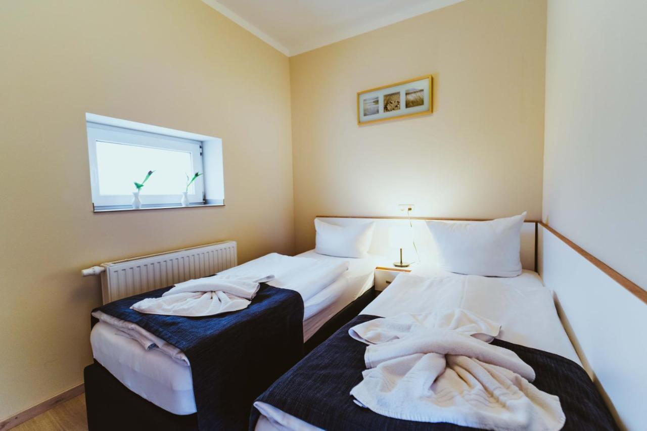 Aparthotel Stralsund Studios Und Apartments Екстер'єр фото