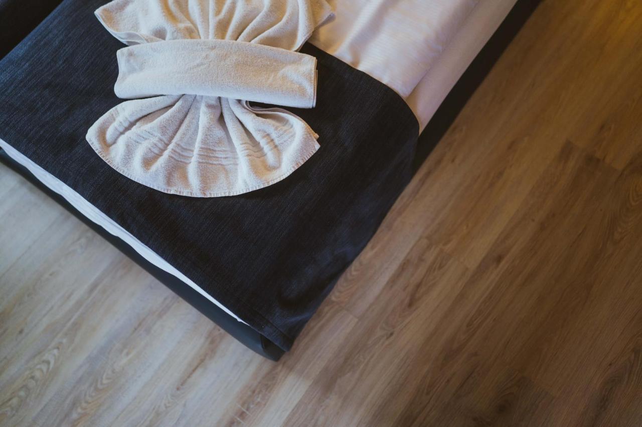 Aparthotel Stralsund Studios Und Apartments Екстер'єр фото